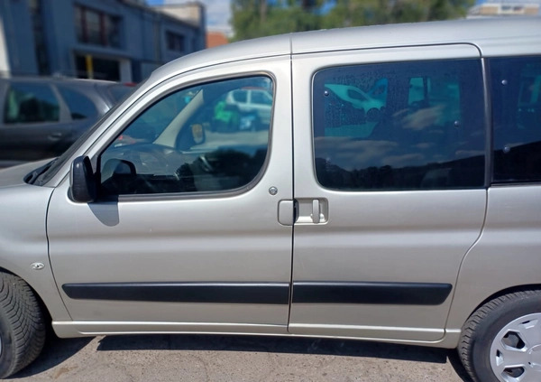 Citroen Berlingo cena 11999 przebieg: 229200, rok produkcji 2008 z Poznań małe 254